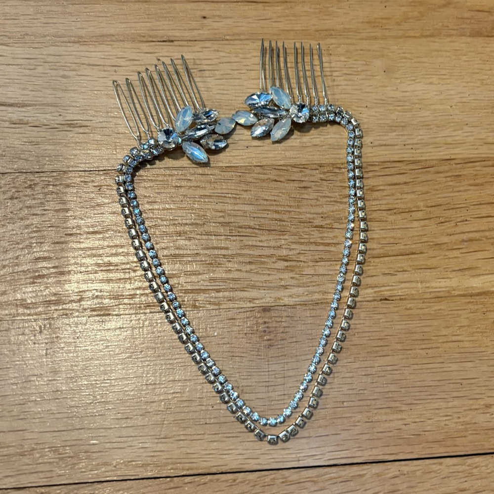 Chic Silver Rhinestone Hair Comb
